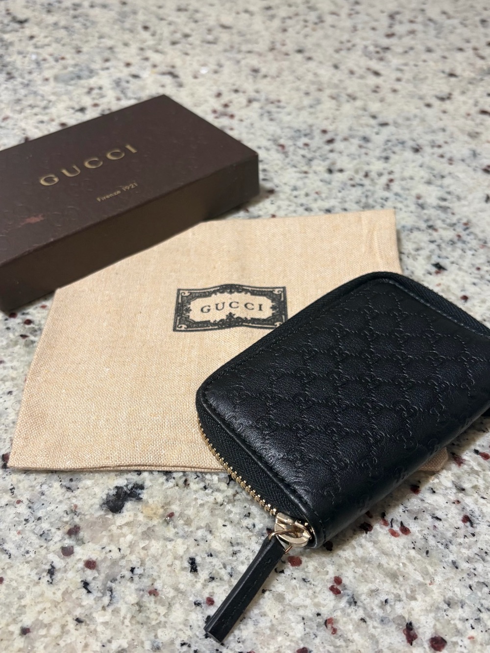 Authentic Gucci Black Leather 6 Key Ring Zip Pouch